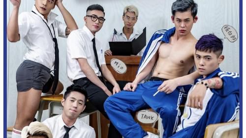 淫乱学院开学了，老师带黄书被发现，学生课间情趣大派对~[上篇][Fresh man]